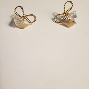 Double bow birdy post earrings